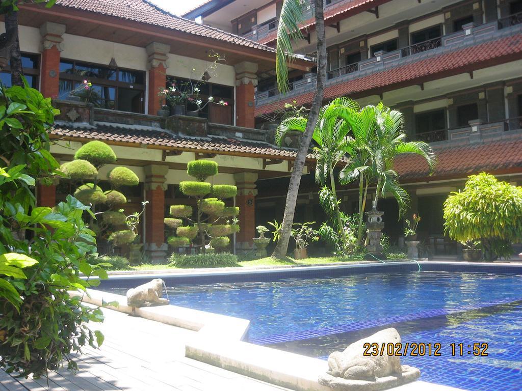 Hotel Puri Tanah Lot Kuta  Exterior photo