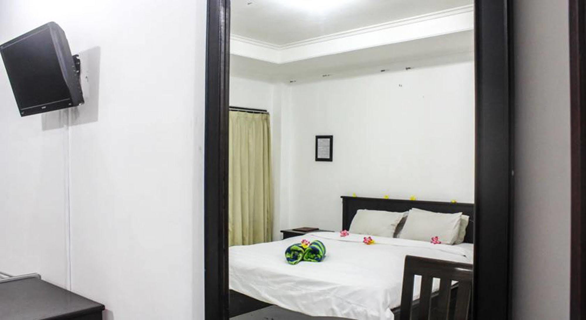 Hotel Puri Tanah Lot Kuta  Exterior photo